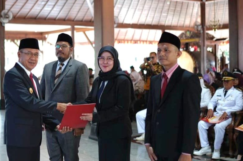 Bupati Banyumas Sadewo Lantik 40 Pejabat: Pentingnya Sikap Bijak di Era Keterbukaan