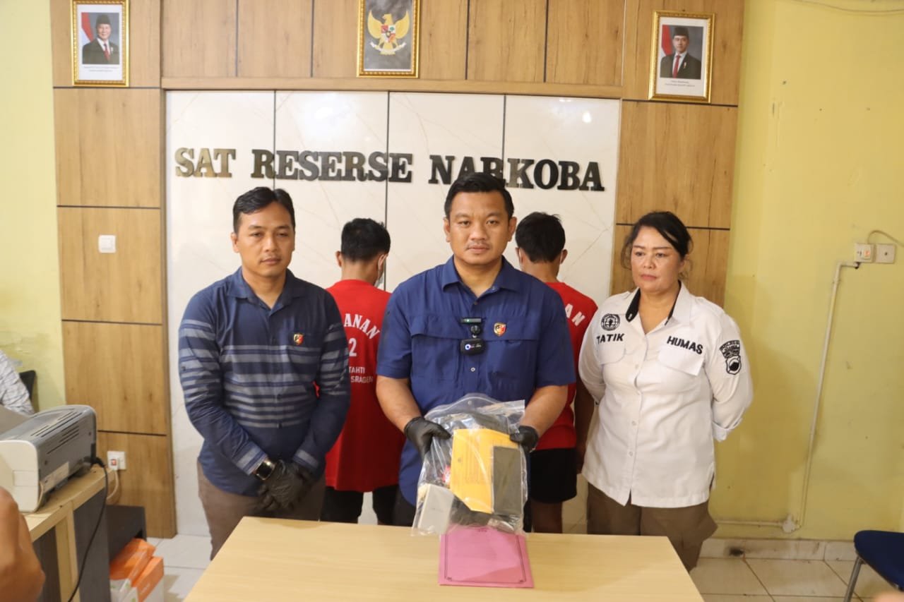 Satresnarkoba Polres Sragen Ringkus Dua Pengedar Shabu, 18,11 Gram Diamankan