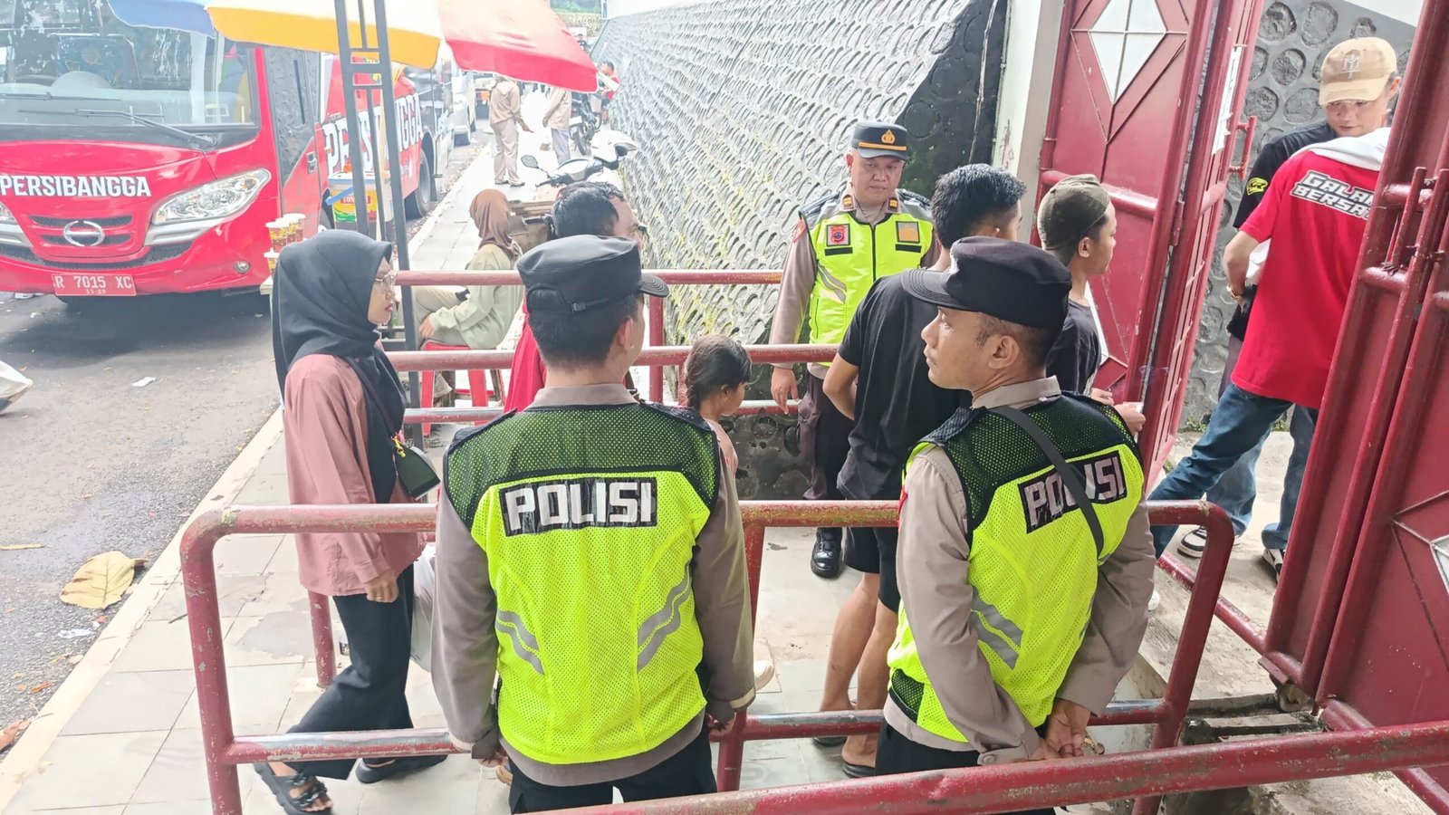 Ratusan Polisi di Purbalingga Amankan Laga Persibangga vs Persiba Bantul