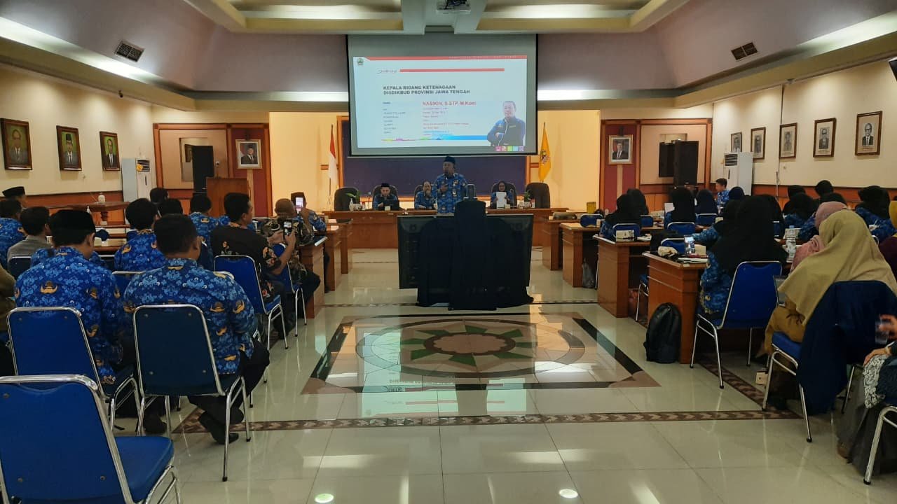 Penguatan Kurikulum Muatan Lokal, 100 Guru SMK Hadiri Fasilitasi dan Rakor MGMP Bahasa Jawa Jateng