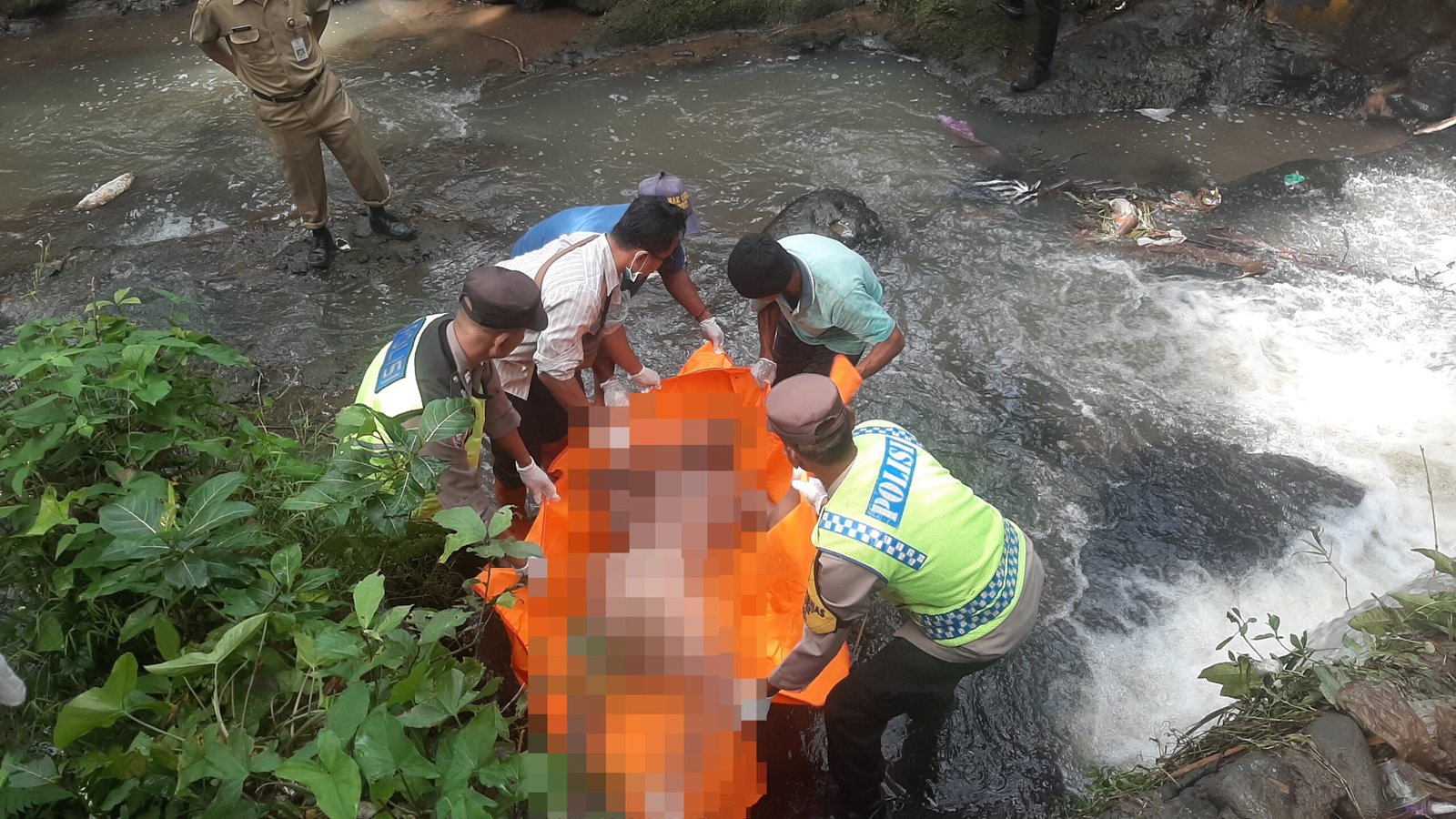 Pria Ditemukan Tewas di Bendungan Sungai Tideng, Diduga Terbawa Arus Usai Terjatuh