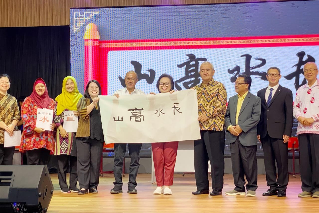 Bupati Sadewo Buka Pameran Kaligrafi dan Lukisan Tiongkok–Indonesia di Puhua