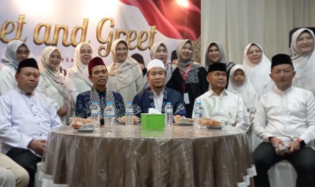 Ustadz Abdul Somad Sampaikan Pesan Kebangsaan di Graha Widyatama Unsoed