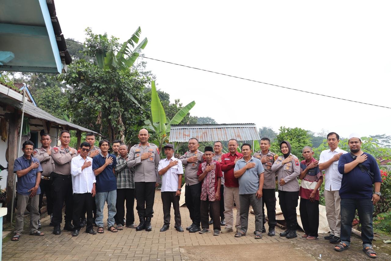 Kapolres Kendal Jalin Silaturahmi dengan Warga Genting, Apresiasi Solidaritas saat Peristiwa Laka Air