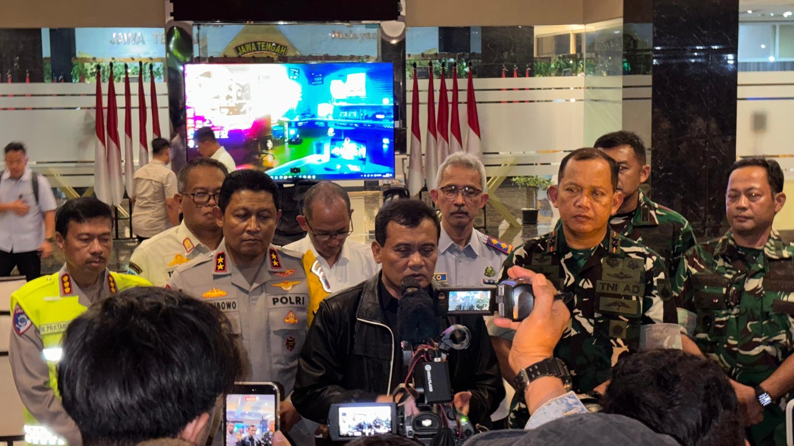 Polda Jateng Dinilai Sukses Amankan Nataru, Gubernur Optimistis Ekonomi 2026 Menguat