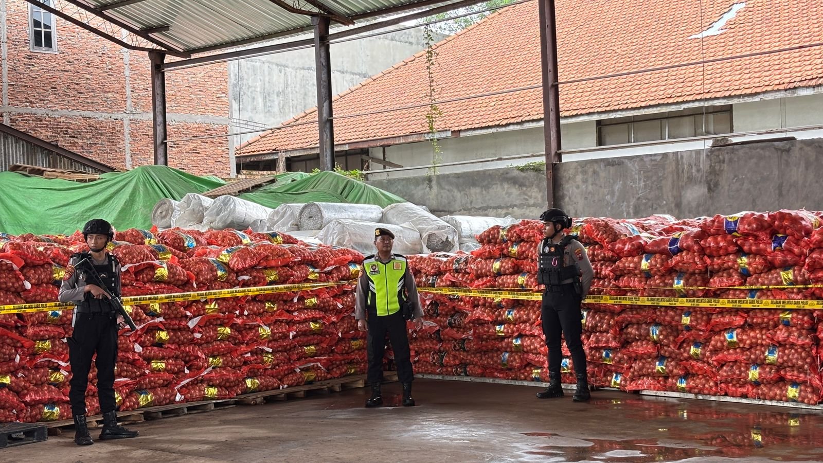 Polda Jateng Proses Hukum Pelaku Penyelundupan Bawang Bombay Ilegal di Pelabuhan Tanjung Mas