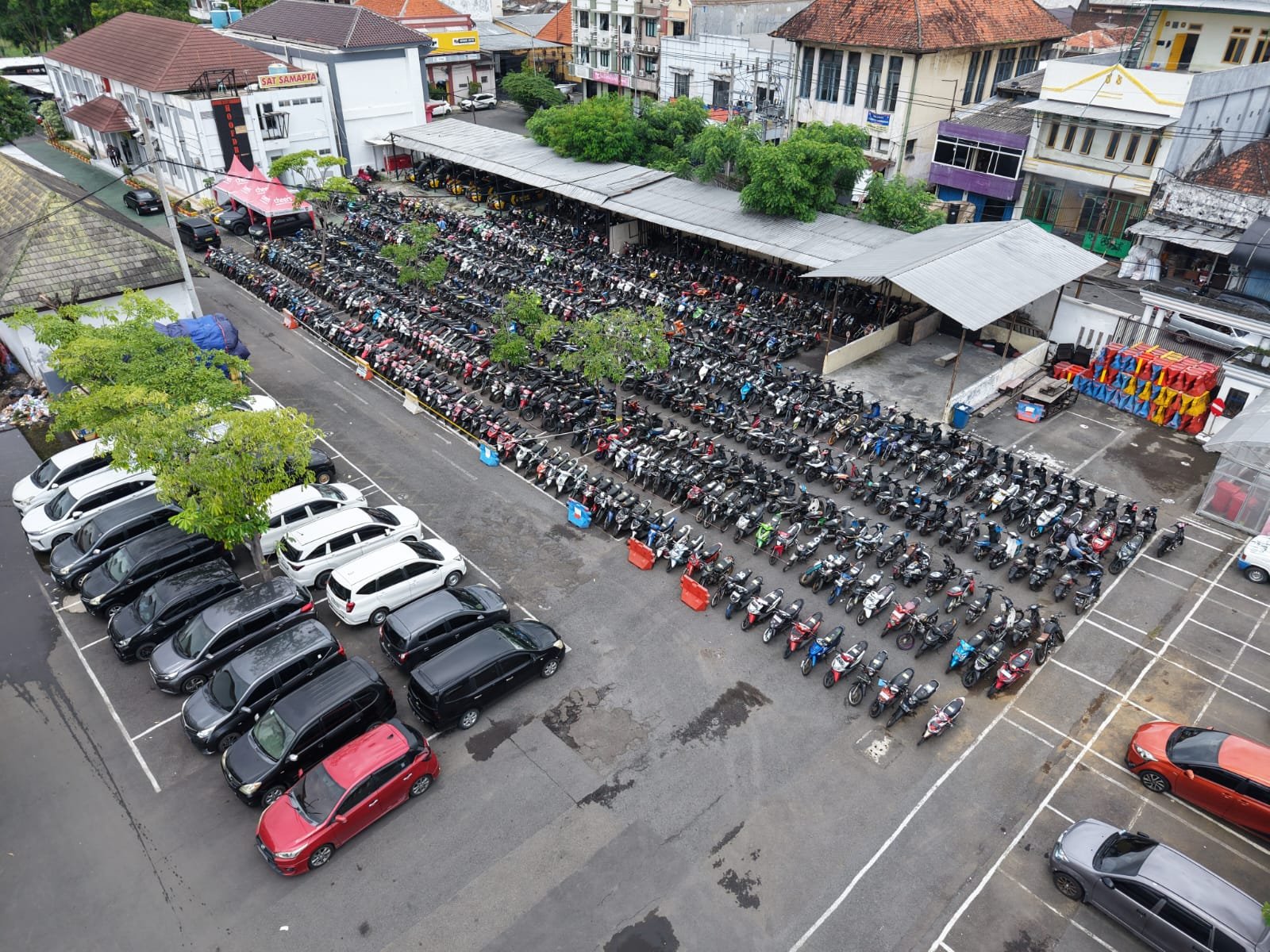 Polrestabes Surabaya Gelar Bazar Ranmor, 800 Motor Curian Dikembalikan Gratis ke Pemilik