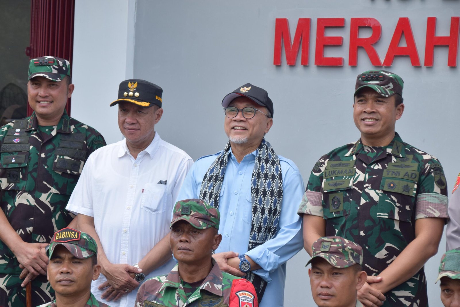 Menko Pangan Zulkifli Hasan Tinjau Koperasi Desa Merah Putih di Banyumas