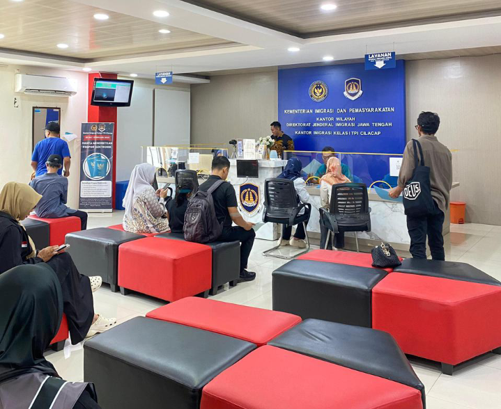 Imigrasi Cilacap Gelar Layanan Paspor Simpatik di Empat Kabupaten Peringati HBI ke-76