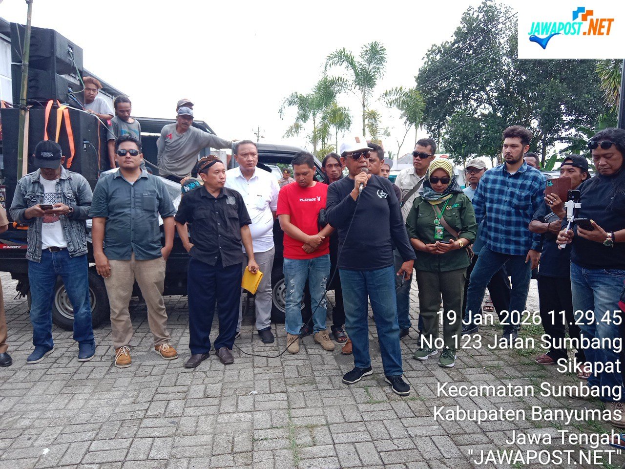 Ratusan Warga Banyumas Demo Tolak Galian C Gandatapa, Truk Over Tonase hingga Ancaman Longsor Disorot