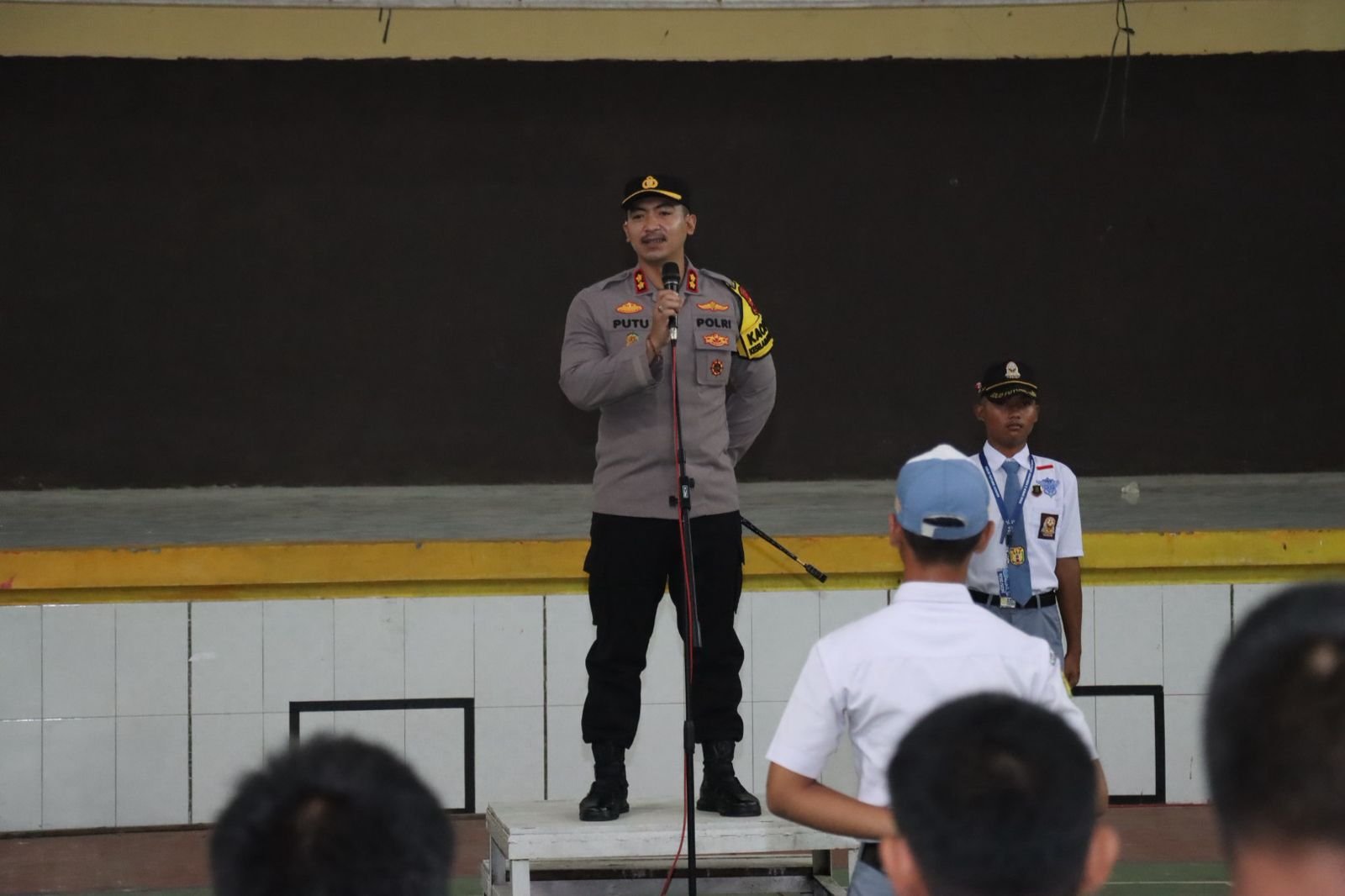 Kapolres Kebumen Motivasi Siswa SMK Negeri 2 lewat Program Police Goes to School