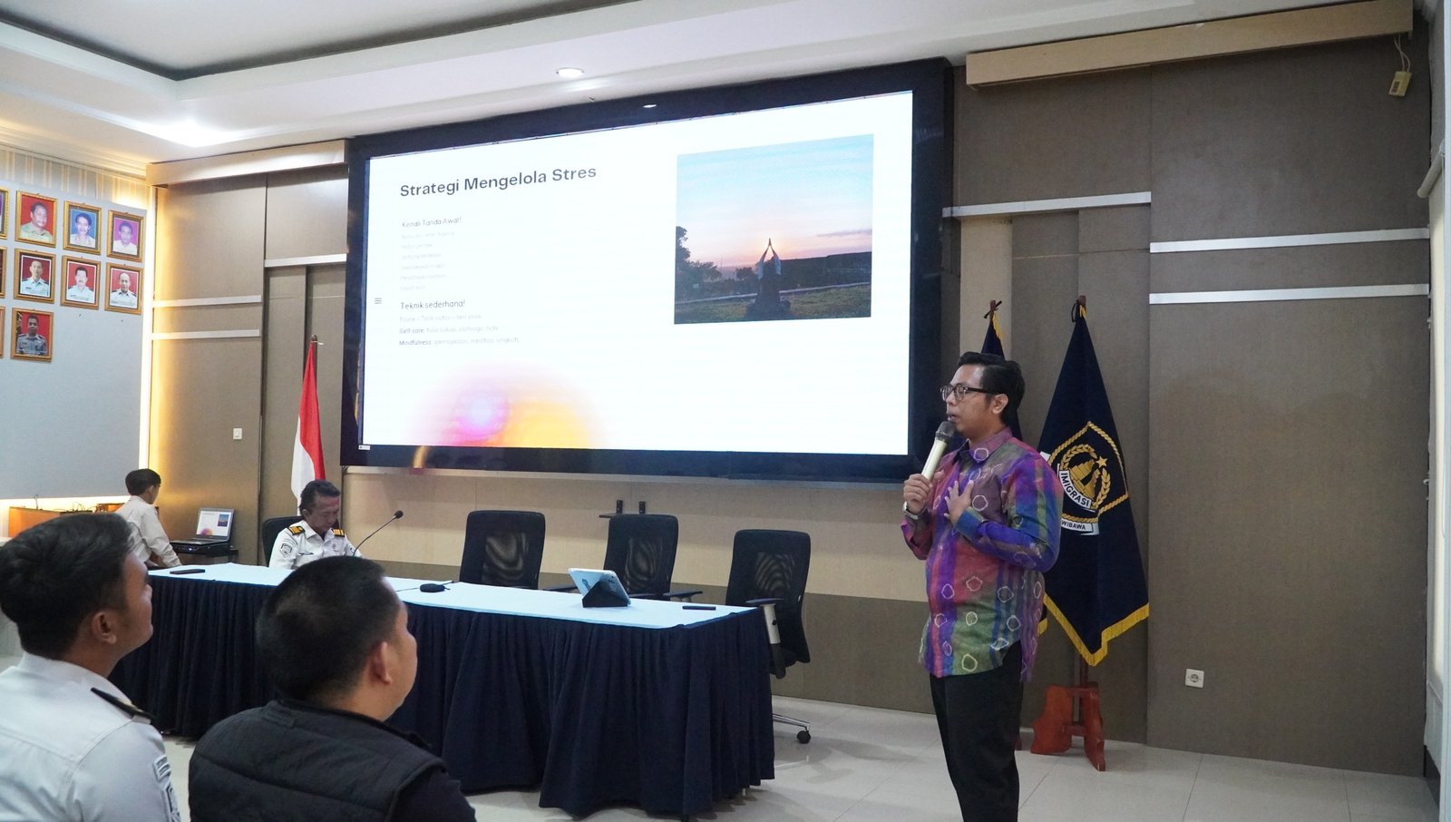 Imigrasi Cilacap Gelar Pelatihan Manajemen Stres, Pegawai Diajak Kelola Tekanan Kerja