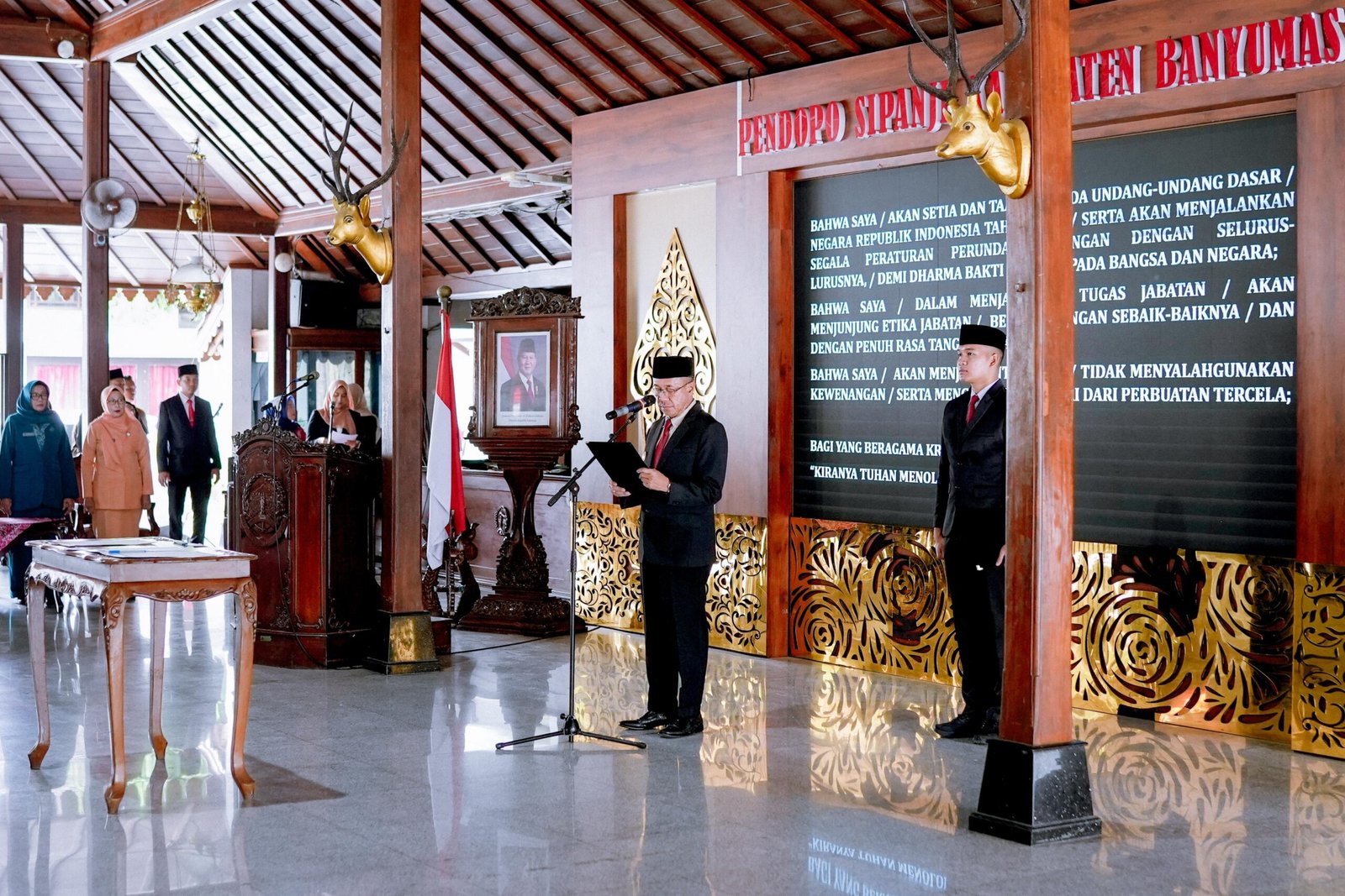 Sadewo Lantik 135 Pejabat, Sinyal Percepatan Trilas dan Reformasi Layanan Publik Banyumas