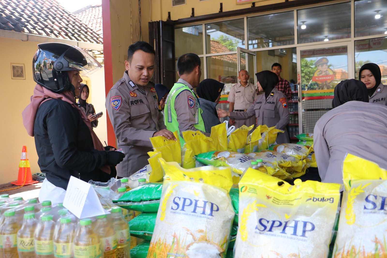 Polres Kebumen Gelar Gerakan Pangan Murah di Penghujung Ramadan