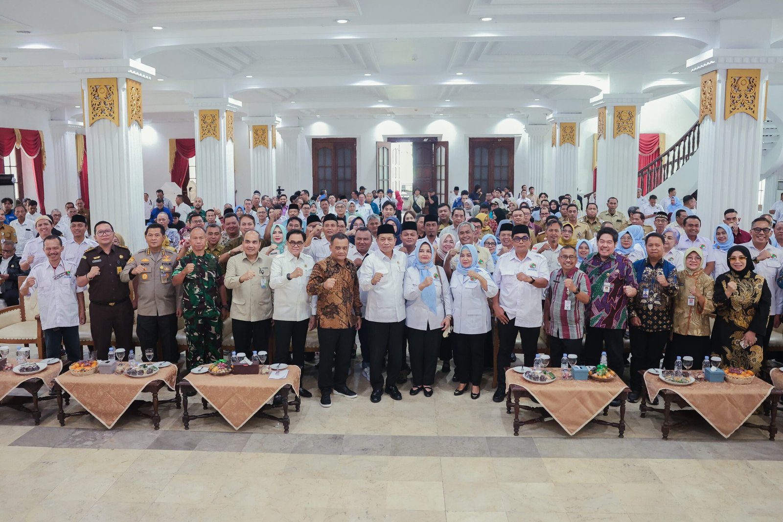 Ahmad Luthfi Kukuhkan Pimpinan DEKOPINWIL Jateng 2026-2030, Dorong Koperasi Jadi Pilar Ekonomi Digital