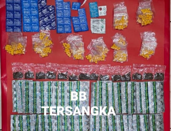 Polresta Banyumas Bongkar Jaringan Narkoba, Dua Pengedar dan Ribuan Obat Terlarang Disita