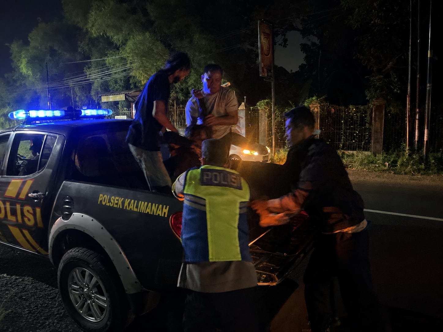 Diduga Mengantuk, Pemotor Asal Banyumas Alami Kecelakaan Tunggal di Kalimanah