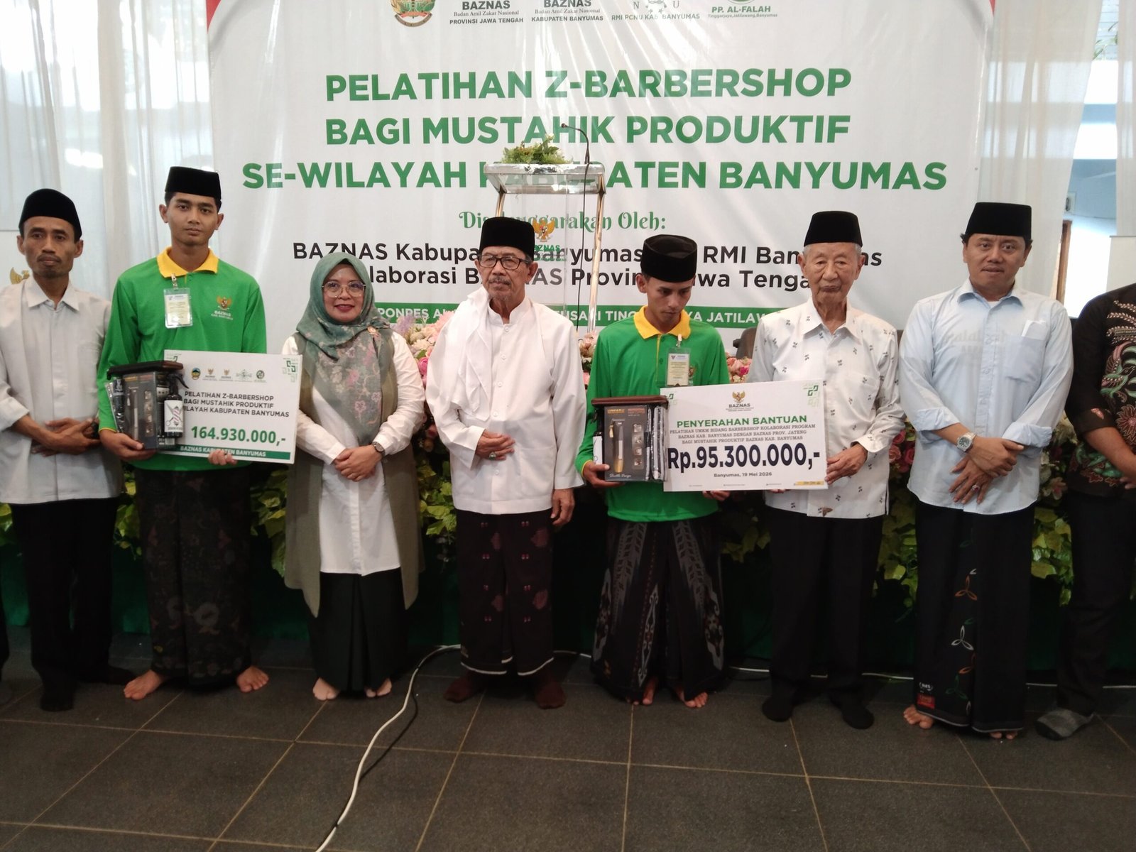 BAZNAS Banyumas Cetak Santri Entrepreneur, Pelatihan Barbershop Disiapkan Jadi Unit Usaha Pesantren