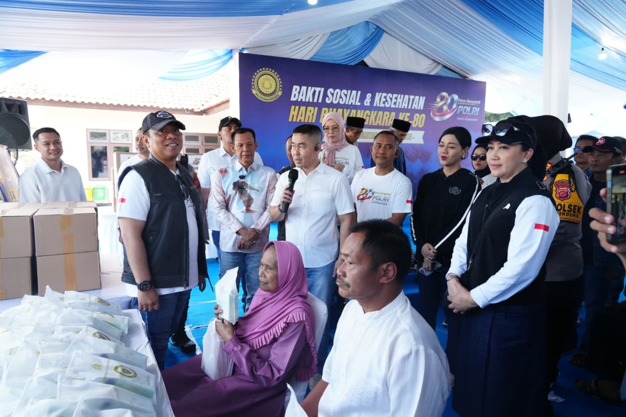 Wakapolri Sapa Warga di Bogor, Disambut Antusias