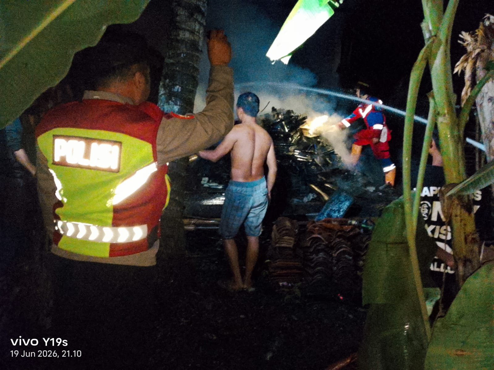Lupa Tinggalkan Pawon Menyala, Dapur Rumah Lansia di Kuwarasan Hangus Dilalap Api