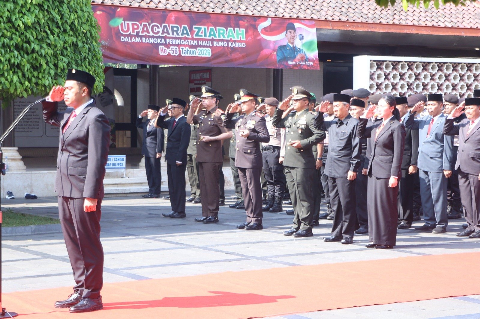 Haul ke-56 Bung Karno, Forkopimda Kota Blitar Bersatu di Makam Sang Proklamator, Kobarkan Semangat Nasionalisme