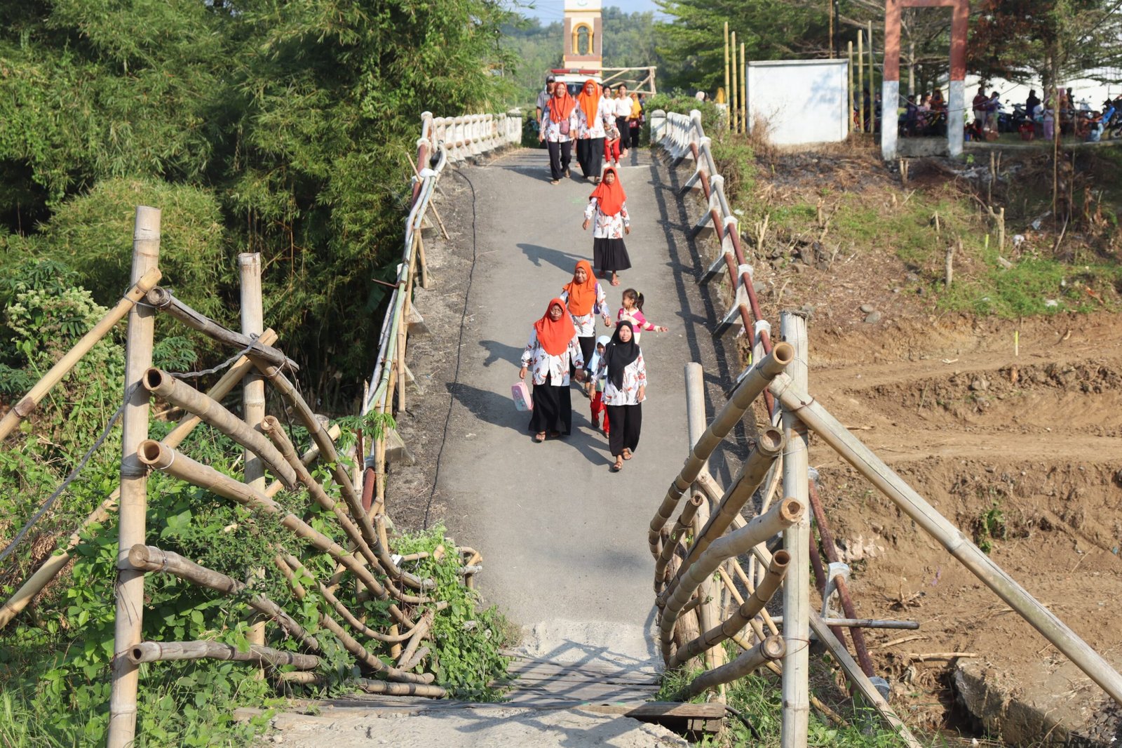 Jembatan Lopasir Dibangun, Warga Adisara Sambut Harapan Baru