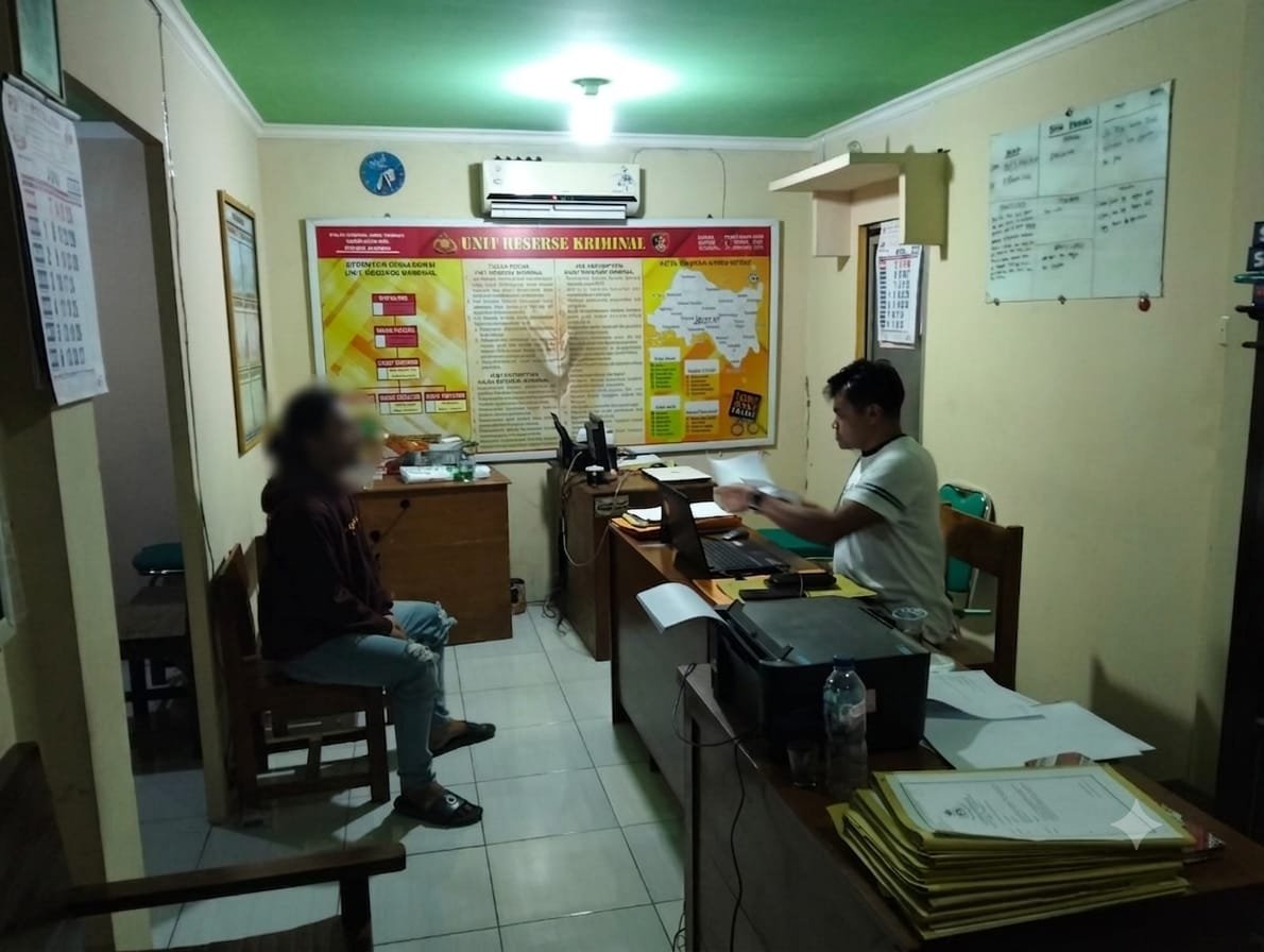 Polisi Pati Gagalkan Distribusi 1.100 Botol Arak Bali Ilegal
