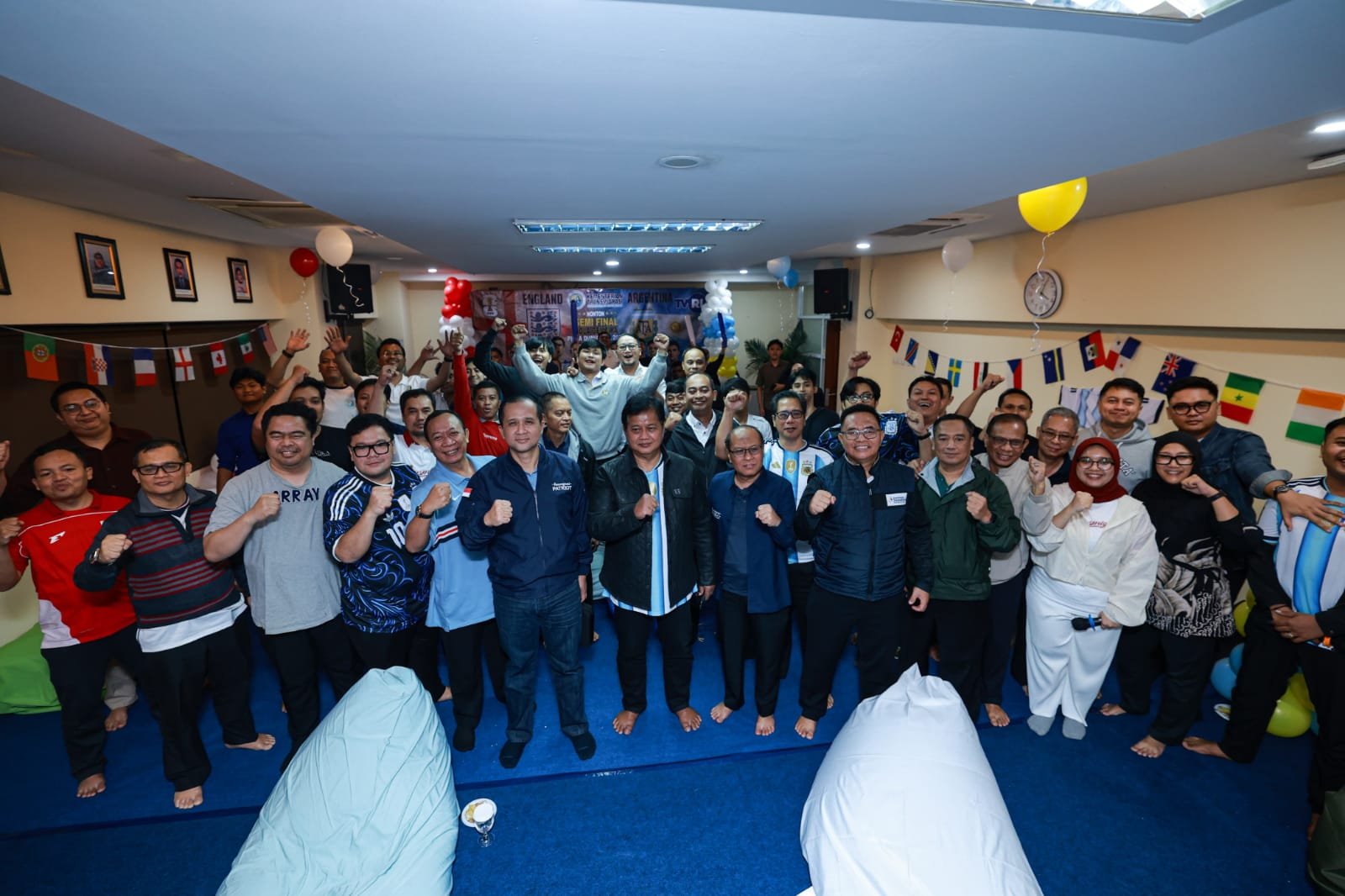 Wamen Viva Yoga: Nobar Piala Dunia Perkuat Persatuan dan Sportivitas