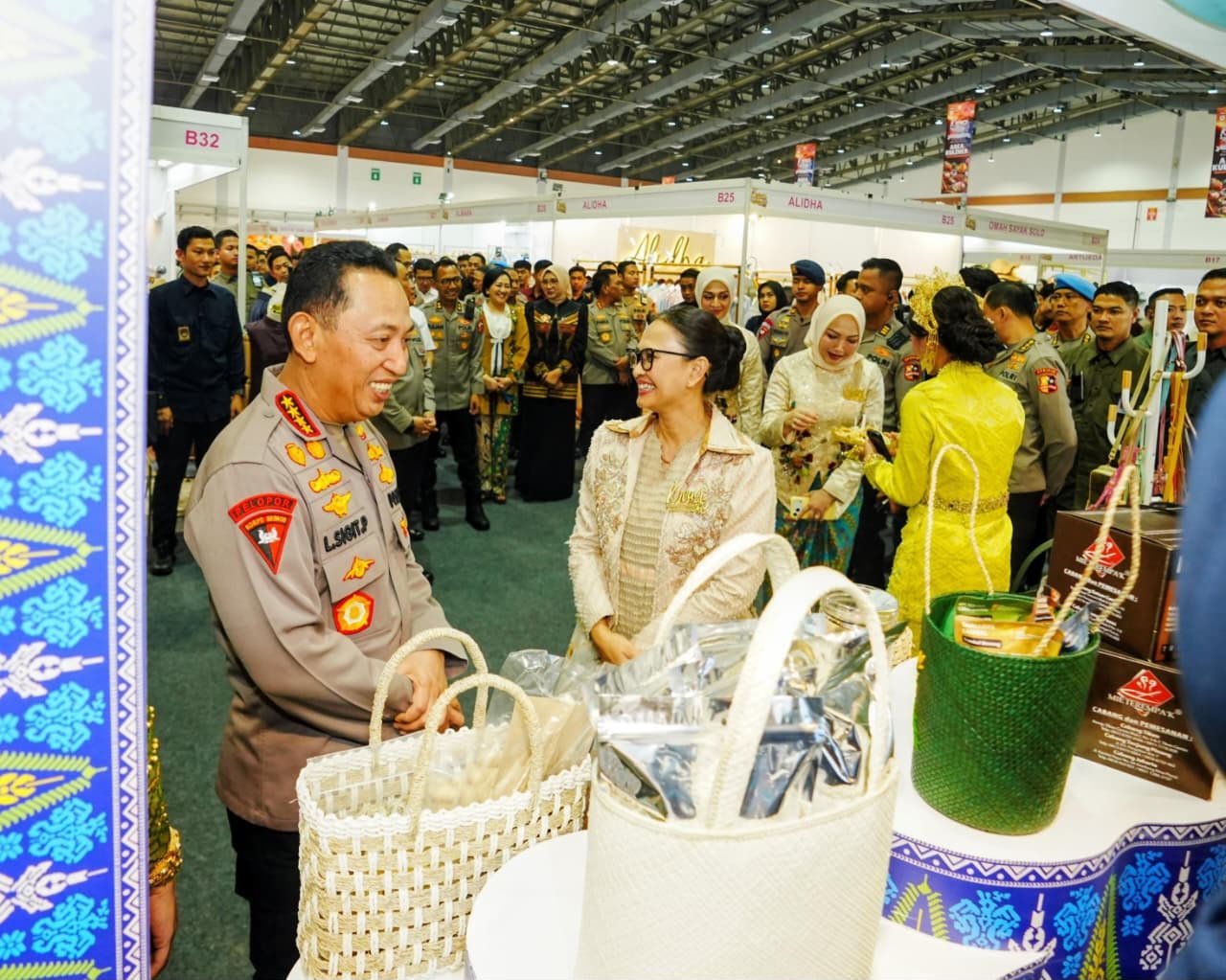 Kapolri Tinjau Bazar Bhayangkari 2026, Dorong UMKM Naik Kelas