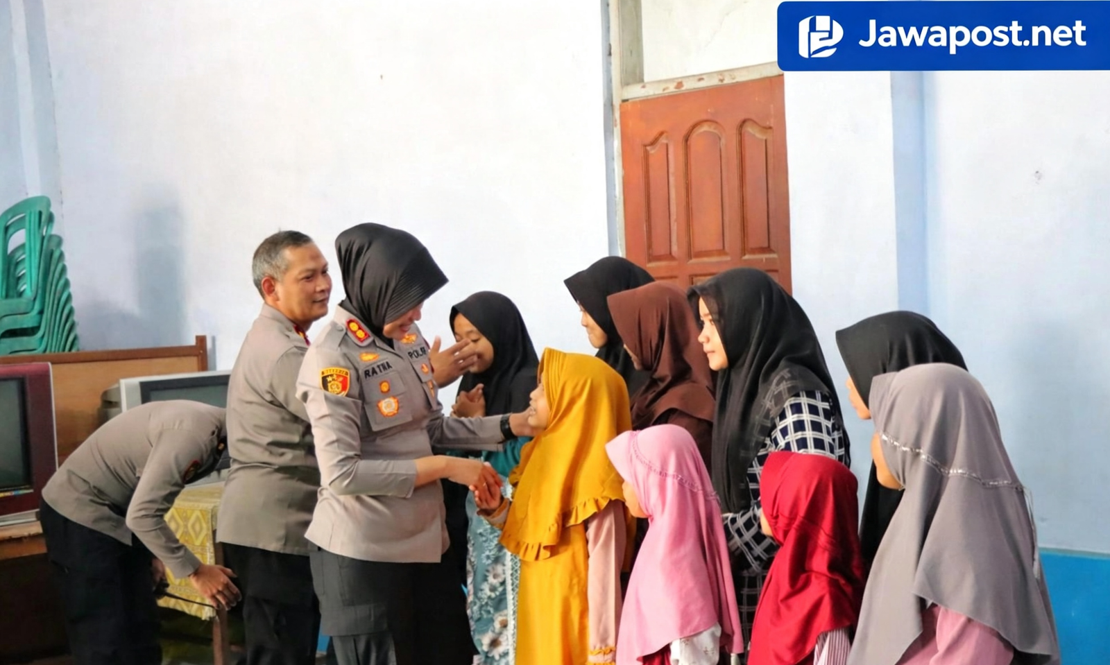 Kapolres Kendal Sambangi Panti Asuhan, Beri Santunan dan Pesan untuk Generasi Muda