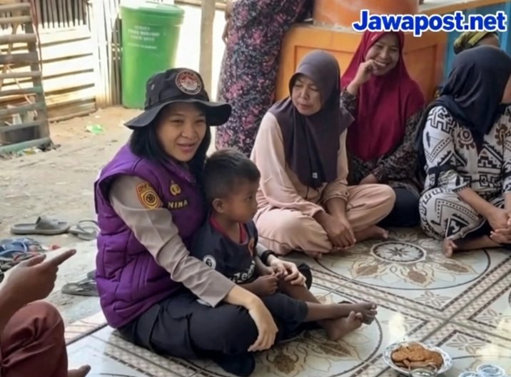 Tim Trauma Healing Polda Jateng Dampingi 243 Warga Terdampak Gempa di Manggarai Barat