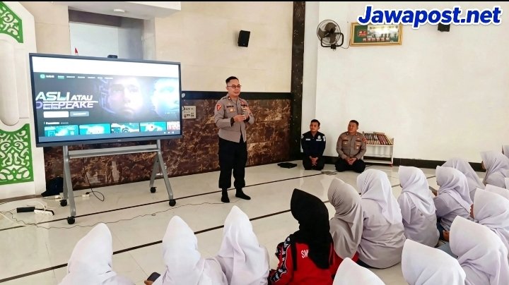 Polisi Bekali Pelajar Purbalingga,Bijak Gunakan AI