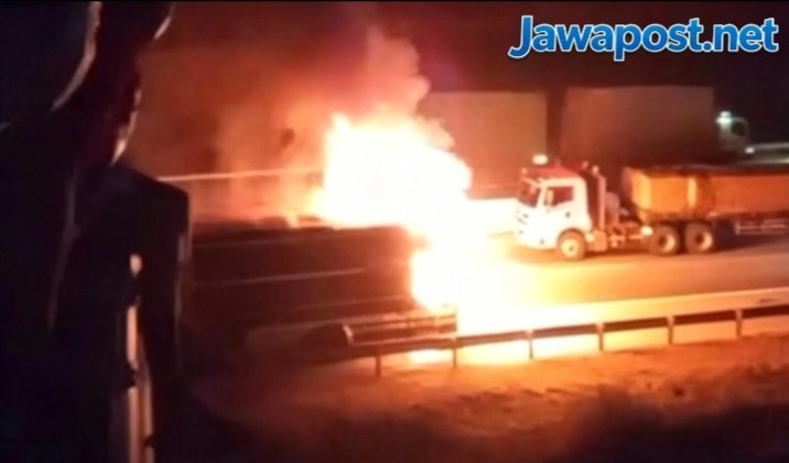 Bus Tunas Muda Terbakar di Tol Batang-Semarang, 15 Penumpang Dievakuasi