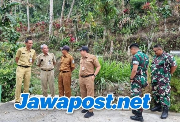 Tim Asistensi Uji Hasil TMMD Reguler ke-128 di Krangean