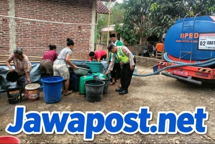 Kemarau di Kebumen, Warga Jogomulyo Terima Bantuan Air Bersih