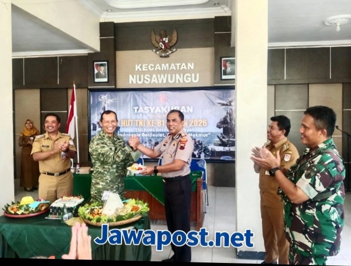 Tasyakuran HUT ke-81 TNI di Nusawungu Perkuat Sinergi Lintas Sektor