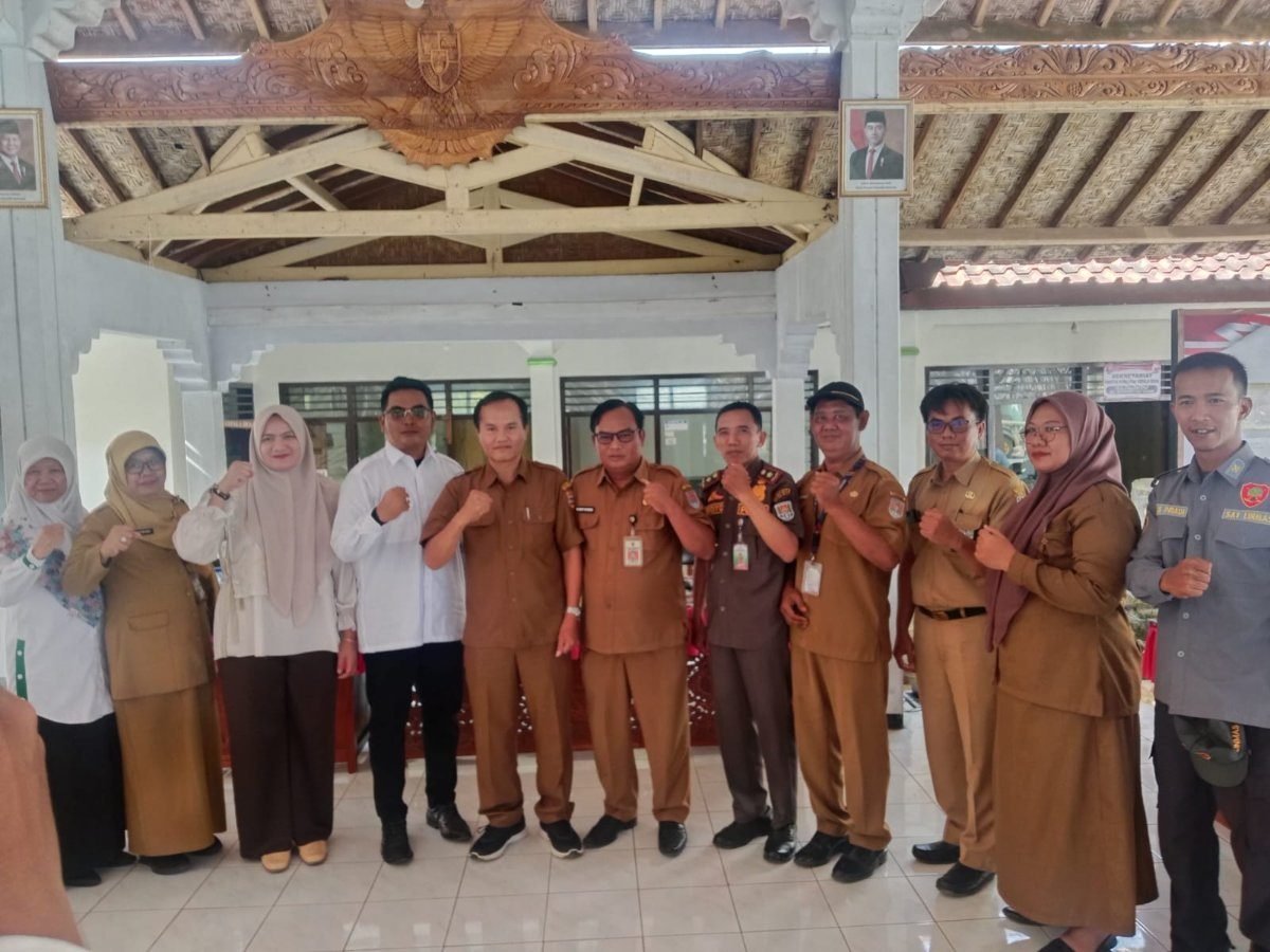 Vinis Oki Arianto Daftar Bakal Calon Kades Karang Putat, Usung Semangat Baru