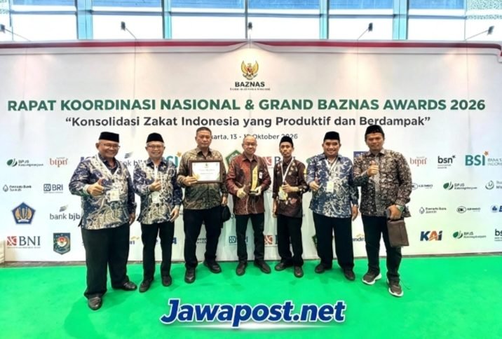 Bupati Banyumas Raih Penghargaan BAZNAS Awards 2026